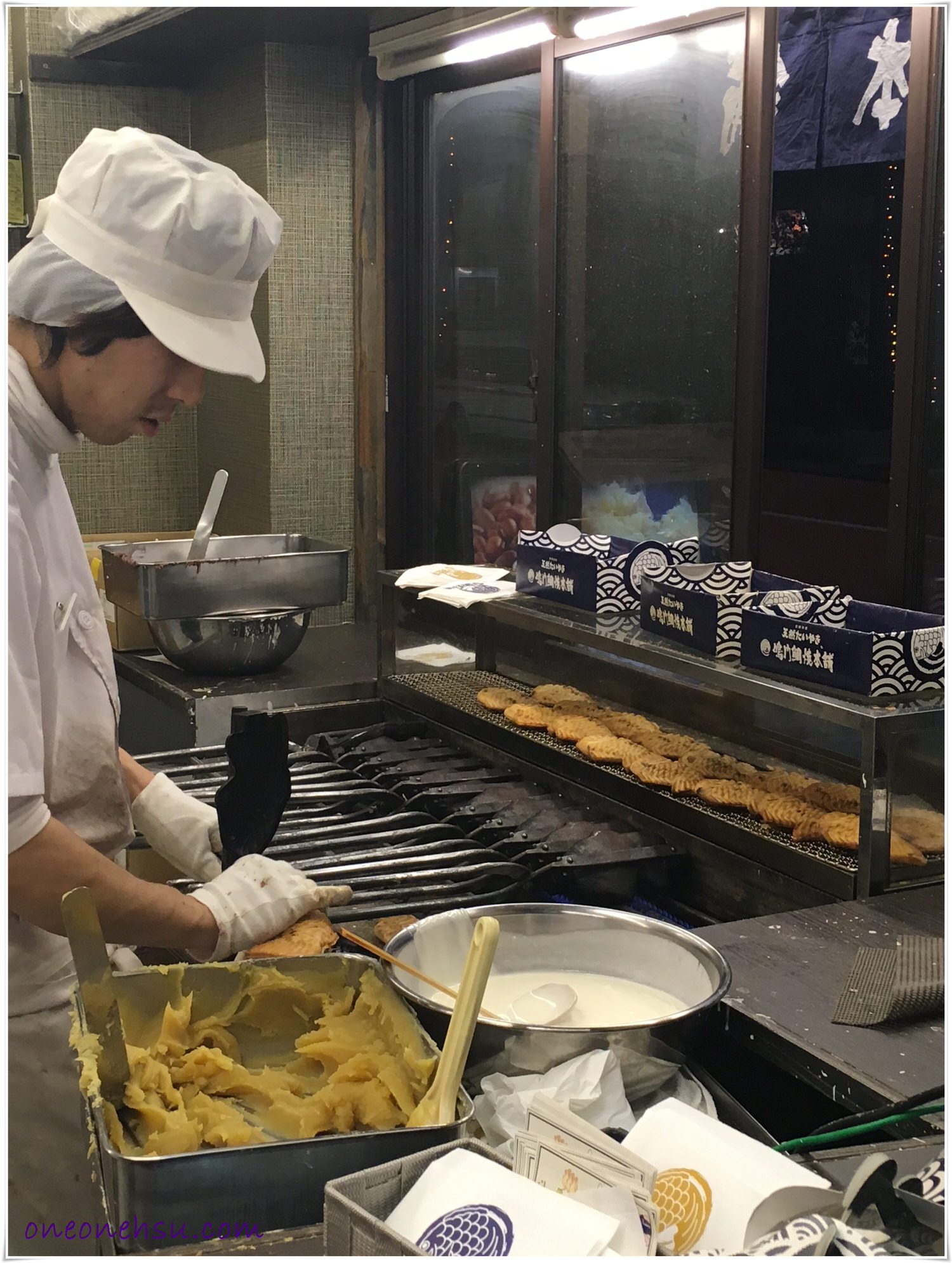 東京淺草|街頭甜點篇 – Custard Lab Tokyo酥脆卡士達泡芙/ 鳴內鯛燒本舖 薄皮鯛魚燒