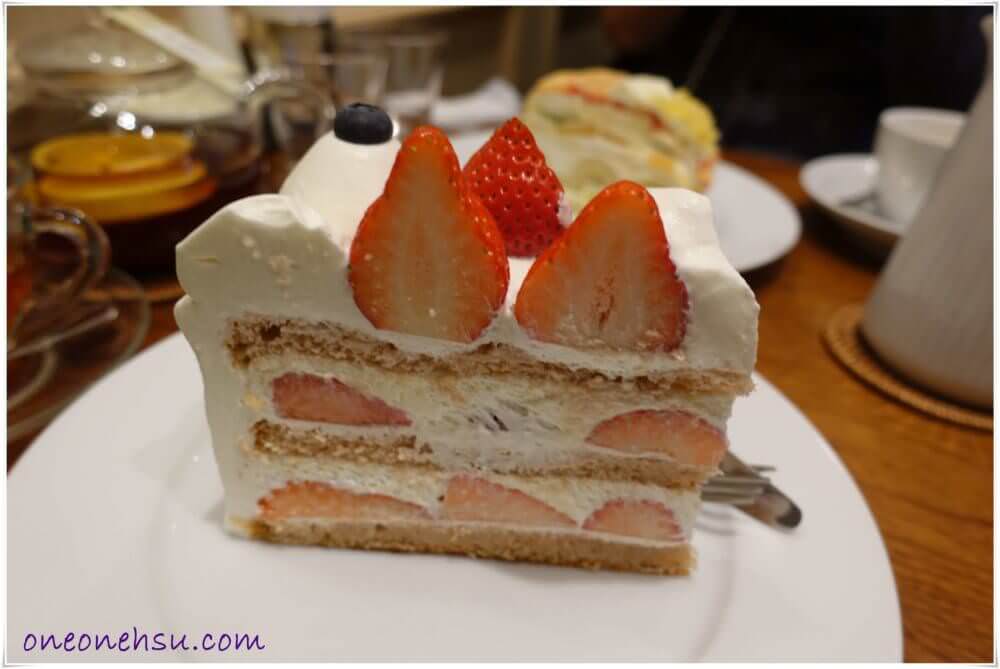 中部名古屋|HARBSハーブス栄本店限定 草莓女王蛋糕 招牌水果千層